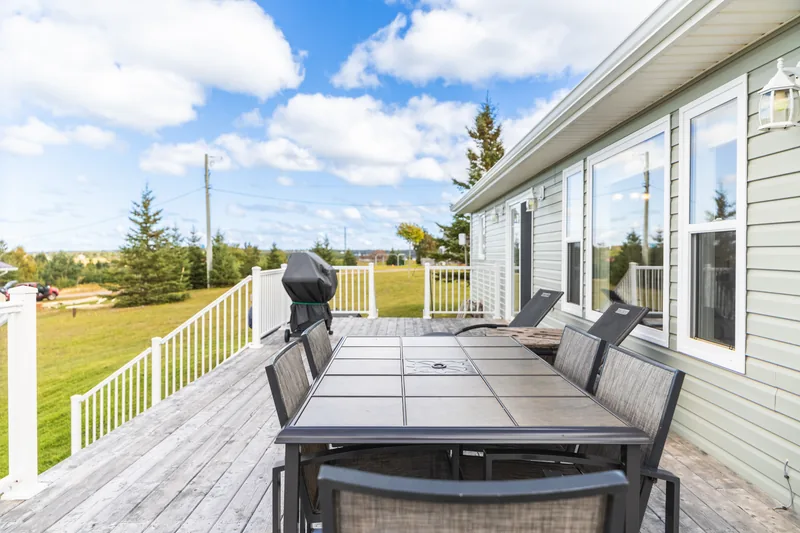Deck dining area